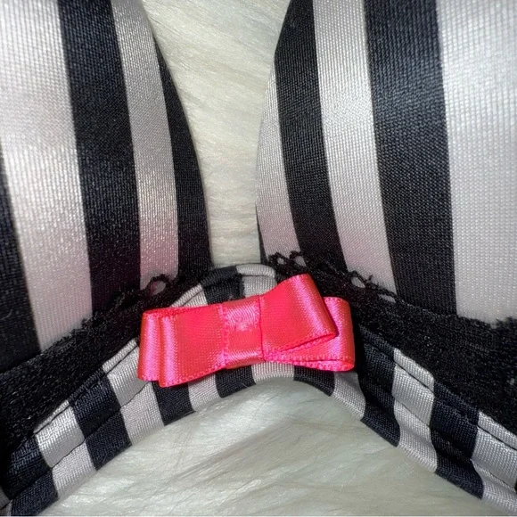 34B/S RARE Vs Victoria Secret Black & White Striped VERY SEXY multi-way push up - Picture 5 of 15